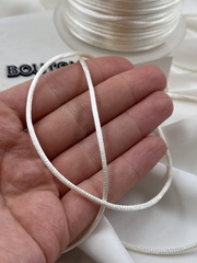 Шнур круглый атласный 0,2 мм айвори