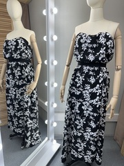 Вискоза штапель Белые цветы на черном фоне