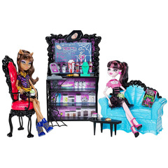 Коффин Бин с Клодин Вульф и Дракулаурой