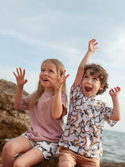 Футболка унисекс Mjölk Ракеты