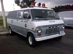 Ford Econoline Colombia Police 1:43 DeAgostini World's Police Car #69