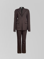 Костюм 1709 однотонный из пиджака и брюк со шнуровкой