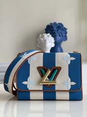Louis Vuitton Twist MM