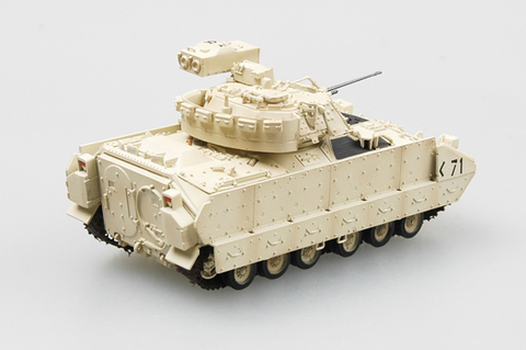 Модель БМП Армия США M2 & M2A2 Bradley масштаб 1:72