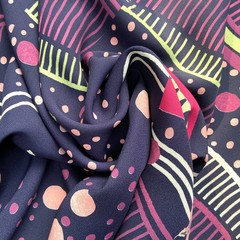 Ткань кади  абстрактный принт в сливовом цвете 3343