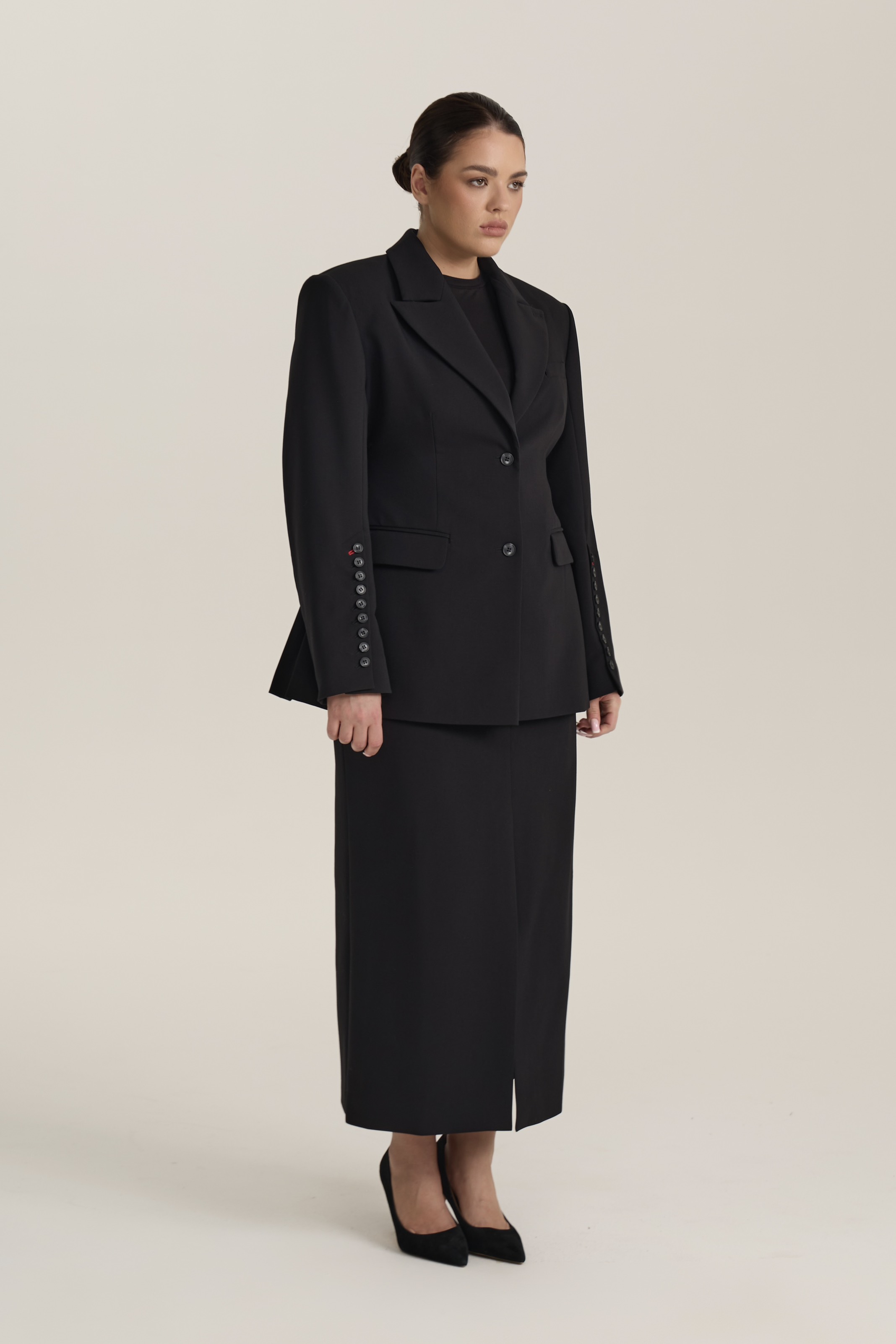 Жакет с объемными плечами, черный