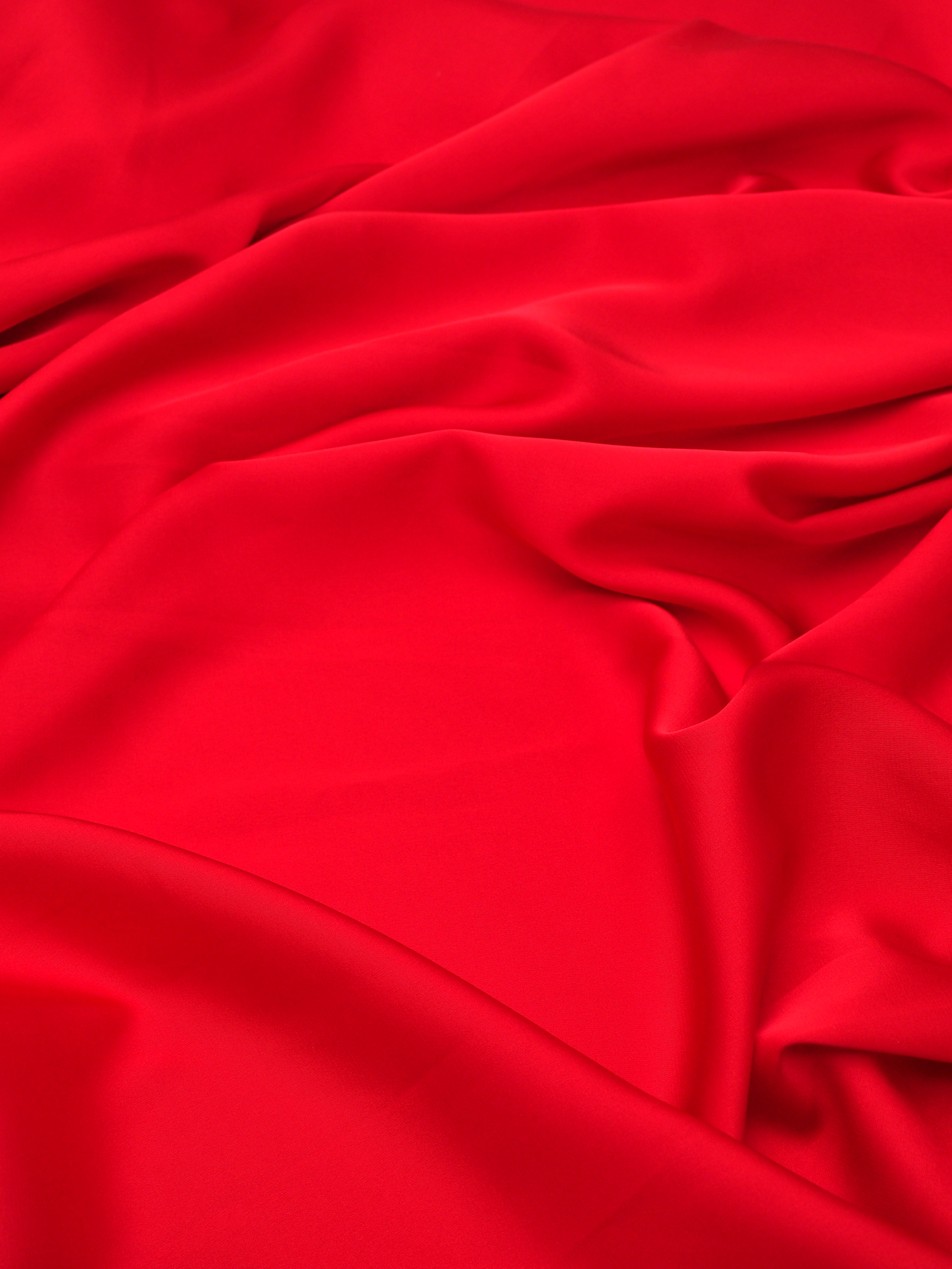 Шёлк Армани красный глянцевый плотность 90 г/м2 метражом