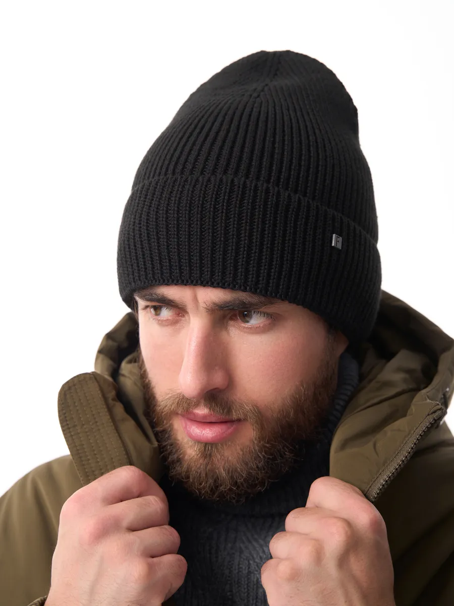 Шапка зимняя на флисе вязаная осень