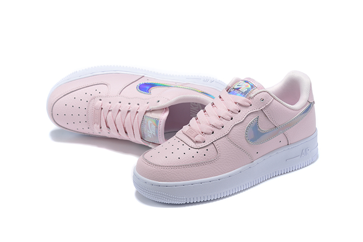 Розовые женские кроссовки Nike Air Force 1 Low 'Pink Iridescent' купить с в  магазина Basketroom.ru