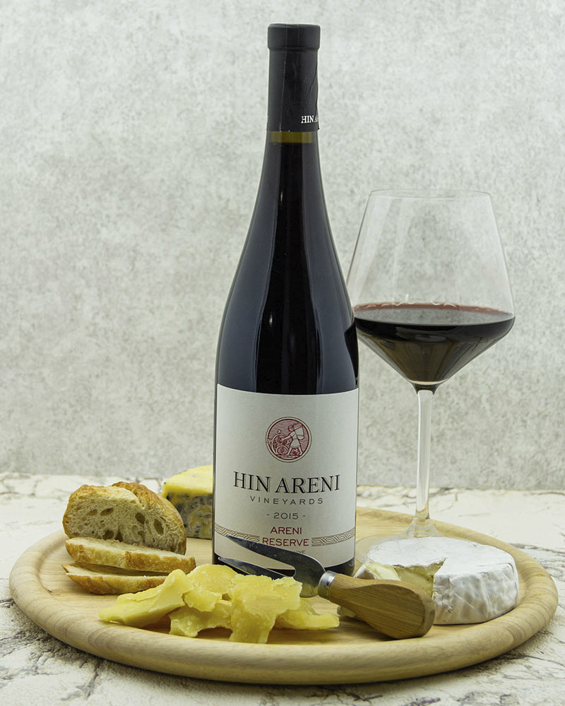 Вино Hin Areni Красное Cухое Резервное 2015 г.у. 14,8% 0,75 л.