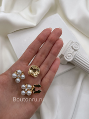 Накладки на пуговицы золотистые с жемчугом (клипсы)