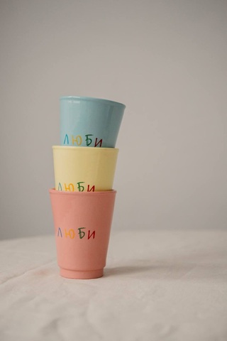 Фарфоровый стакан 