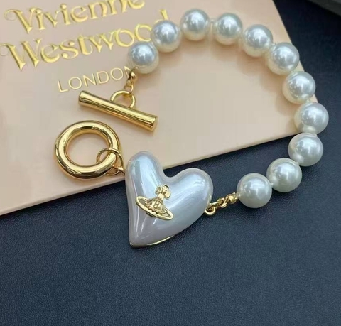 53521-braslet-iz-zhemchuga-s-podveskoj-serdce-v-stile-westwood