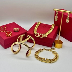 Кольцо широкое Valentino из латуни в позолоте lux