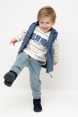 жилет  для мальчика  ВК 35009/21 ГР