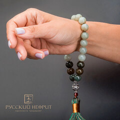 Чётки из нефрита "Изобилие" с кисточкой.