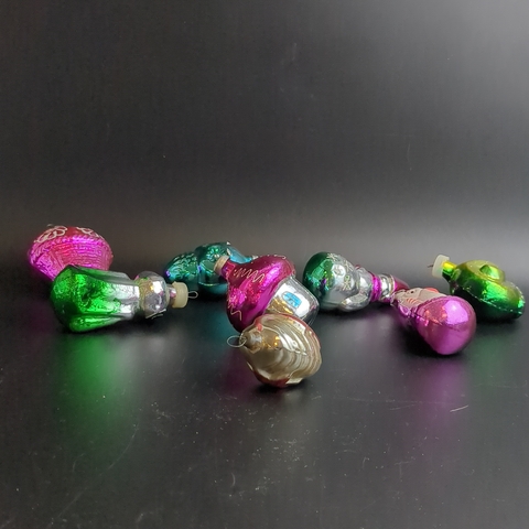 Ёлочные игрушки набор из 8 разных серп и молот медальон, снеговик, сова, кузнечик и др, стекло, роспись, узоры, подвесные, винтаж СССР 1960-1990 гг