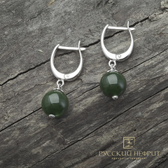 Серьги "Классика". Зеленый нефрит. 10мм