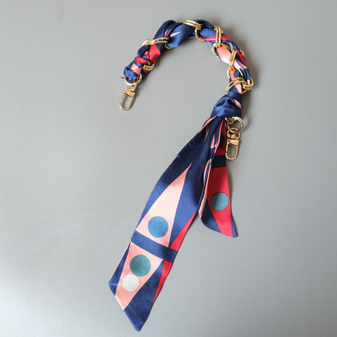 Ручка из цепочки с платком S-25