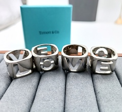 kolco-shirokoe-kvadratnoe-love-by-tiffany