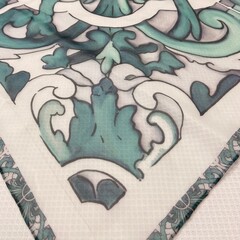 Платок шёлковый принт майолика DG зелёный 83*83 арт.П05