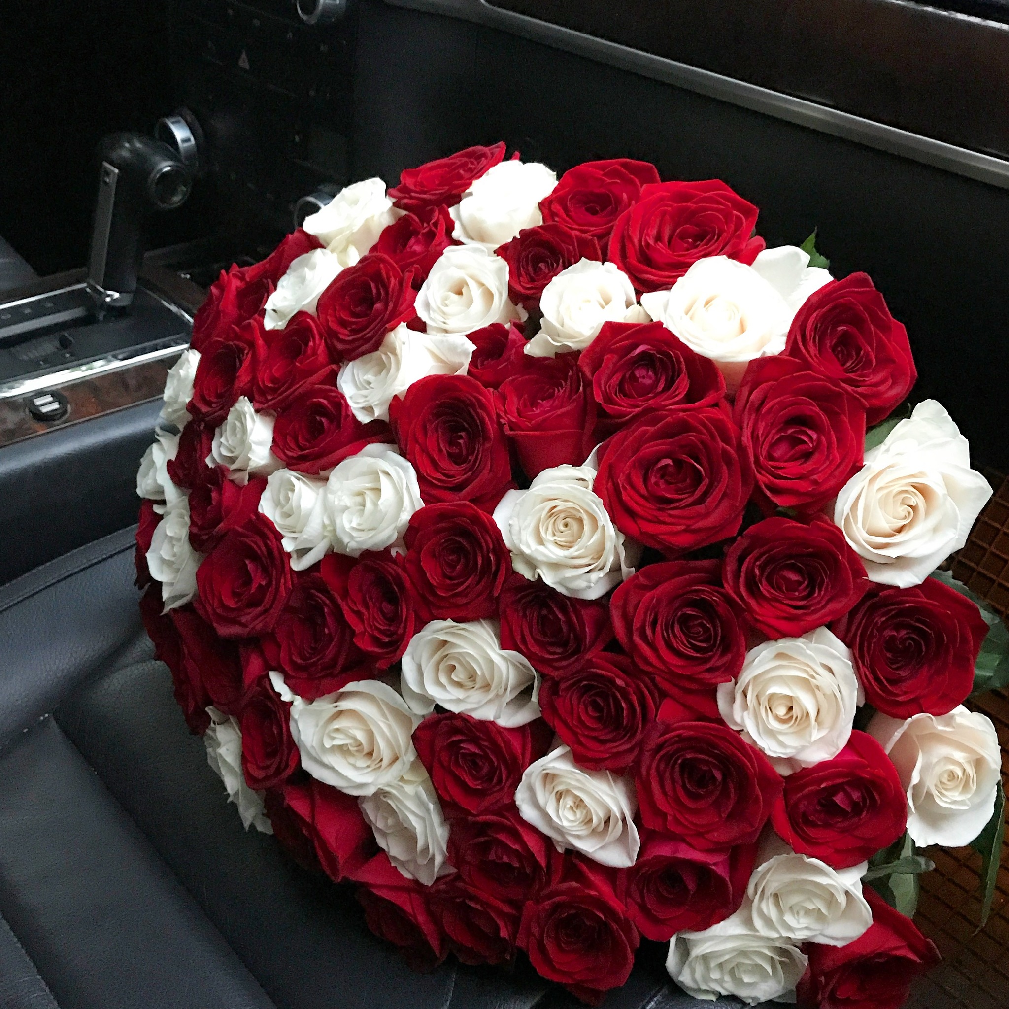 роза | Купить букет из розы с доставкой в Алматы недорого |
