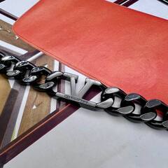 Браслет-цепь крупная VALENTINO в черном родаже