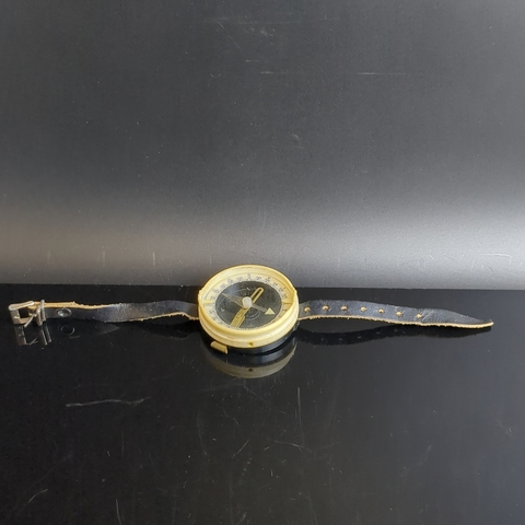 Компас Андрианова с родным кожаным ремешком. Винтаж СССР