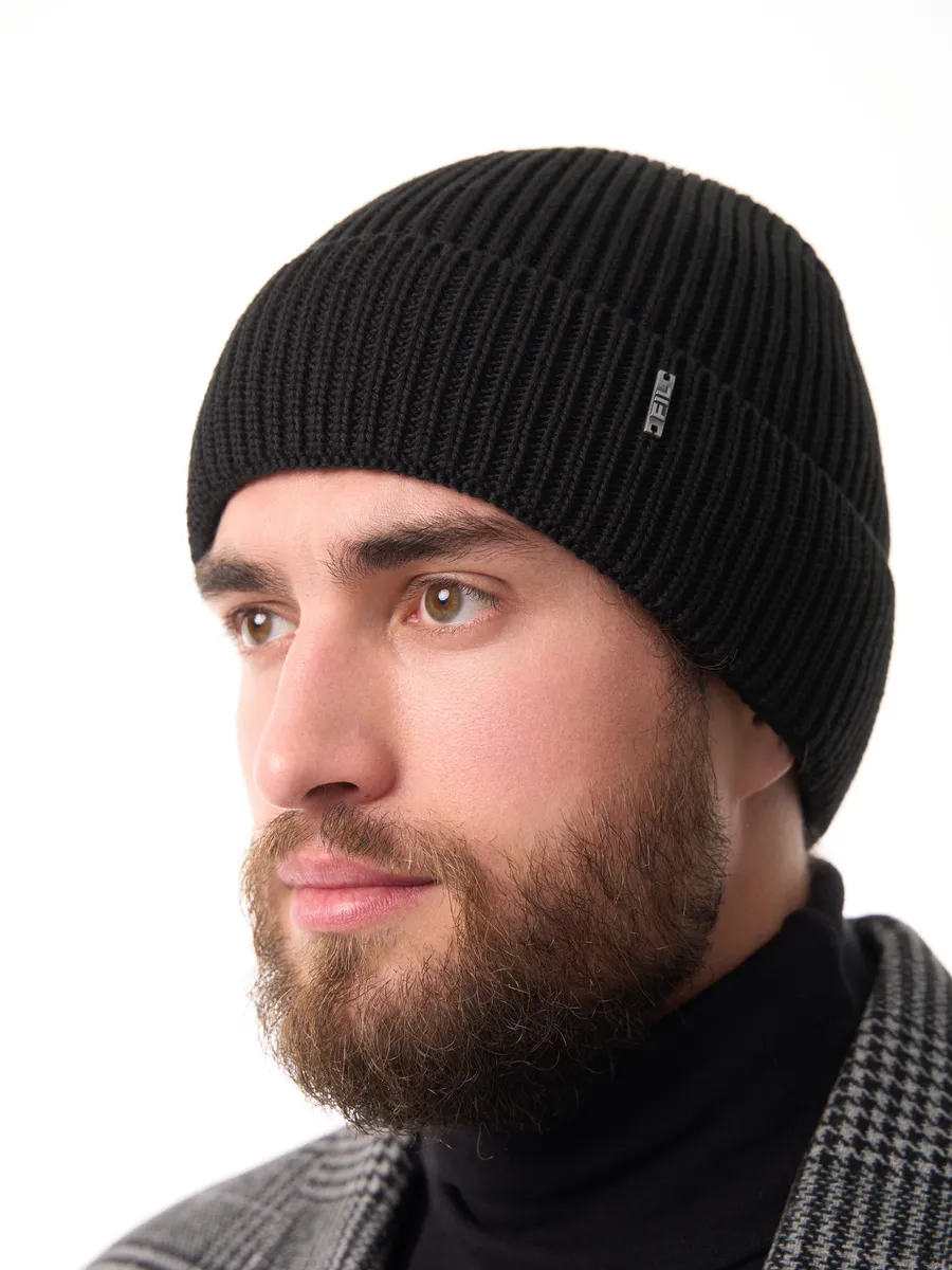 Шапка зимняя на флисе вязаная осень