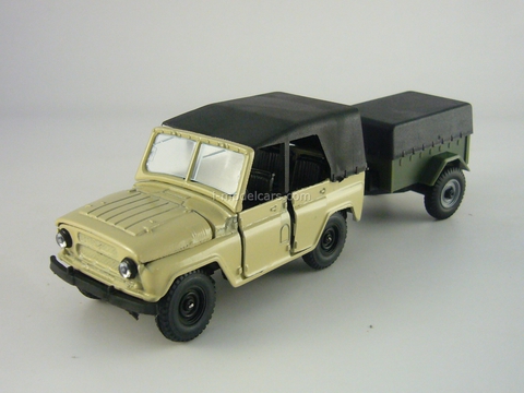 UAZ-469 beige with trailer khaki 1:43 Agat Mossar Tantal