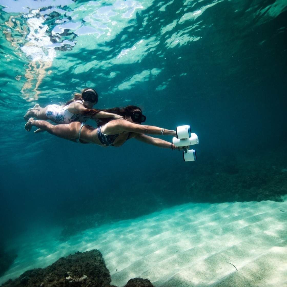 WhiteShark Mix underwater scooter