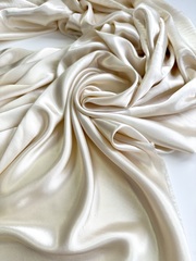 Вискозный атлас, Слоновая кость