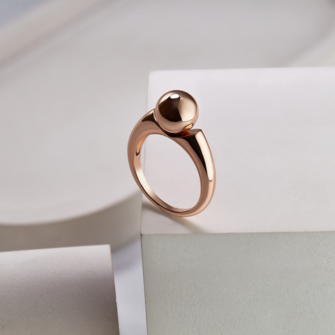 Кольцо с шаром серебрянное позолота 585