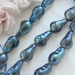 Бусины стеклянные, синий с переливами, фриформ 22*13 мм, 1 бусина, МК051