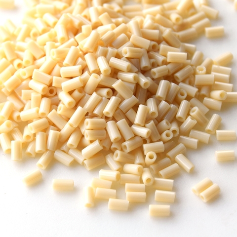 Стеклярус Тохо 3 мм 0051 бежевый