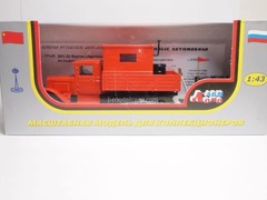 ZIS-22 Van Arctic small on skiing with cargo sleds LOMO-AVM 1:43