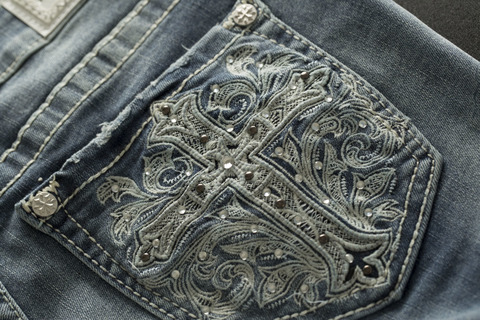 Affliction | Джинсы женские JADE STANDARD CALI 111BC107G вышивка на заднем кармане
