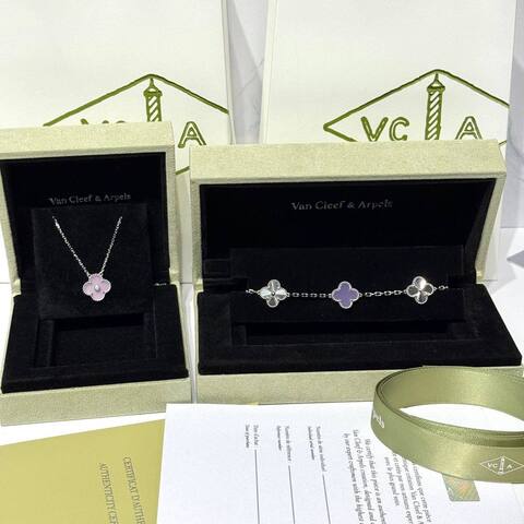 Подвеска Van Cleef & Arpels Alhambra