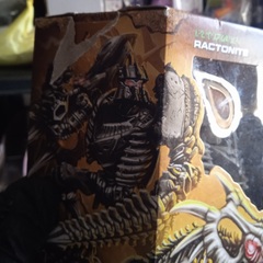 Рактонит Фоссилизер WFC-K15 Дэлюкс 14 см Королевство. Поколение Трансформеров: Война за Кибертрон - ПОВРЕЖДЕНИЕ УПАКОВКИ!