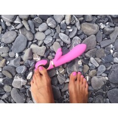 Вибратор с клиторальным отростком Gvibe – Grabbit, 18 см