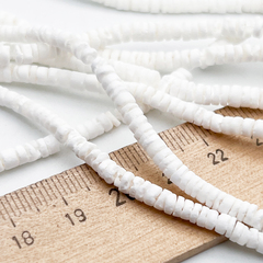 Ракушка бусины, размер около 3,5*1,5 мм, цена за отрезок 19 см (1/2 нити)