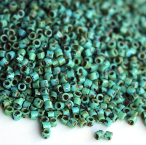 DBM-2264 Бисер цилиндрический Миюки делика 10/0 /Miyuki delica 10/0 Opaque Turquoise Blye Picasso