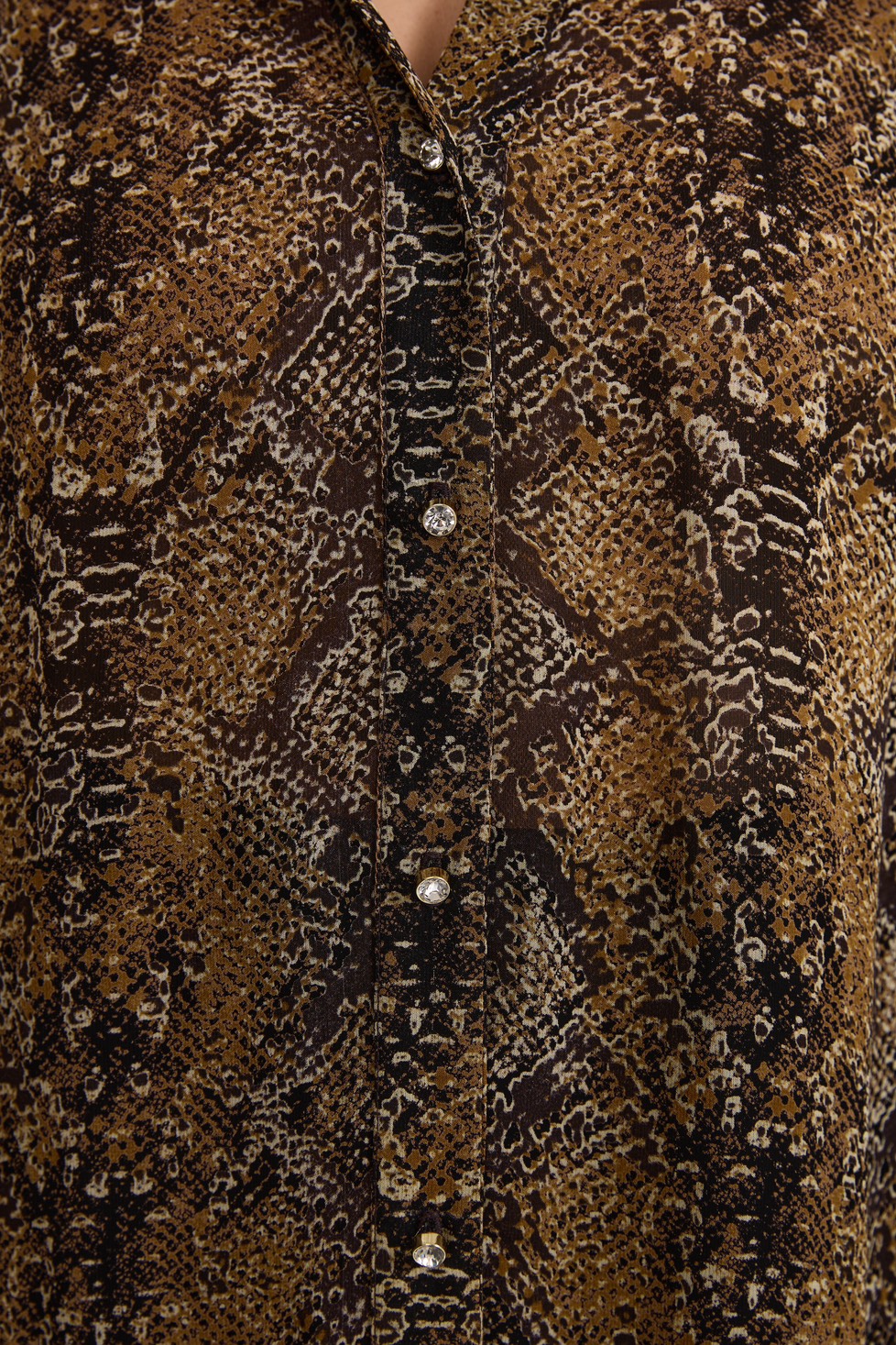 Блузка с отложным воротником из вискозы, принт питон