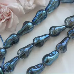 Бусины стеклянные, синий с переливами, фриформ 22*13 мм, 1 бусина, МК051