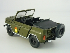 UAZ-469 Parade cabriolet 1:43 Agat Mossar Tantal