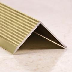 Алюминиевый угловой порог для пола ПО-30х30 2700 мм