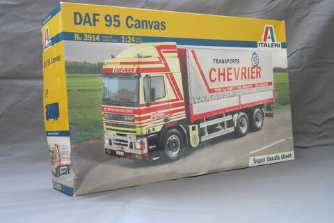 Сборная модель DAF 95 CANVAS Italeri 1/24