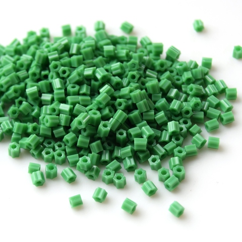 Бисер Тохо Hexagon 11/0 0047D зеленый