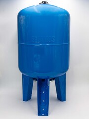 Гидроаккумулятор 50 литров, вертикальный Belamos 50 VT, мембранный бак для холодной воды / соединение 1" / цвет синий