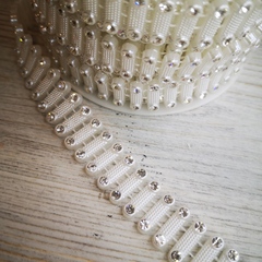 Полубусины на леске со стразами 